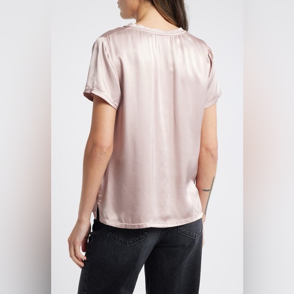 Nation LTD June V-Neck T-Shirt in color whisper (blush) size Medium - Picture 3 of 13